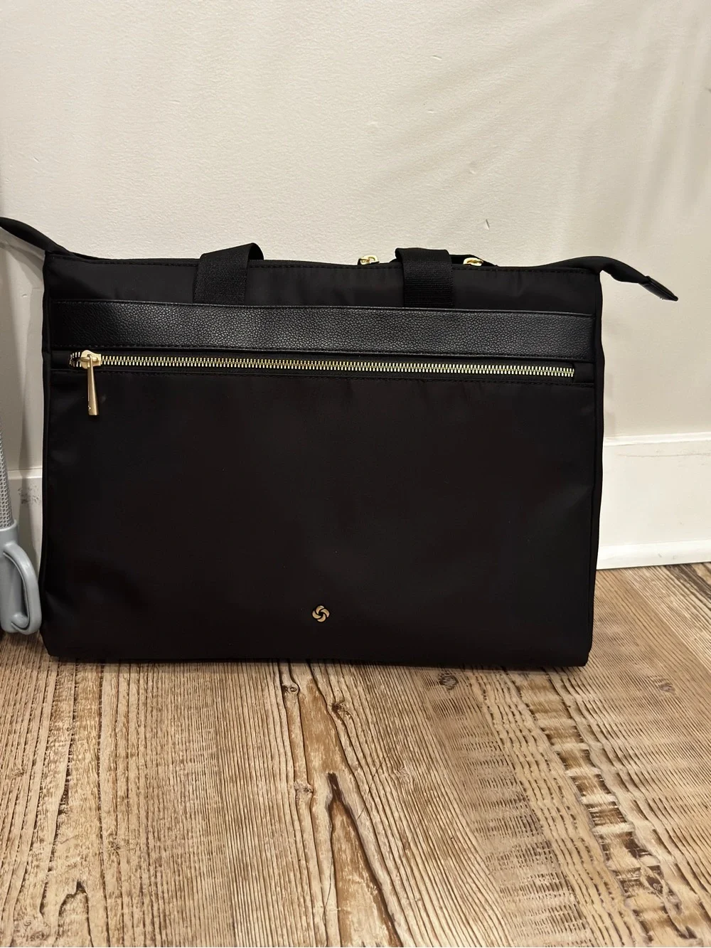 Samsonite Black Briefcase Gold MOBILE SOLUTION 2 CONVERTIBLE SLIM BRIEF, bag